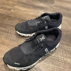 On Cloud 5  Women's Running Size 8